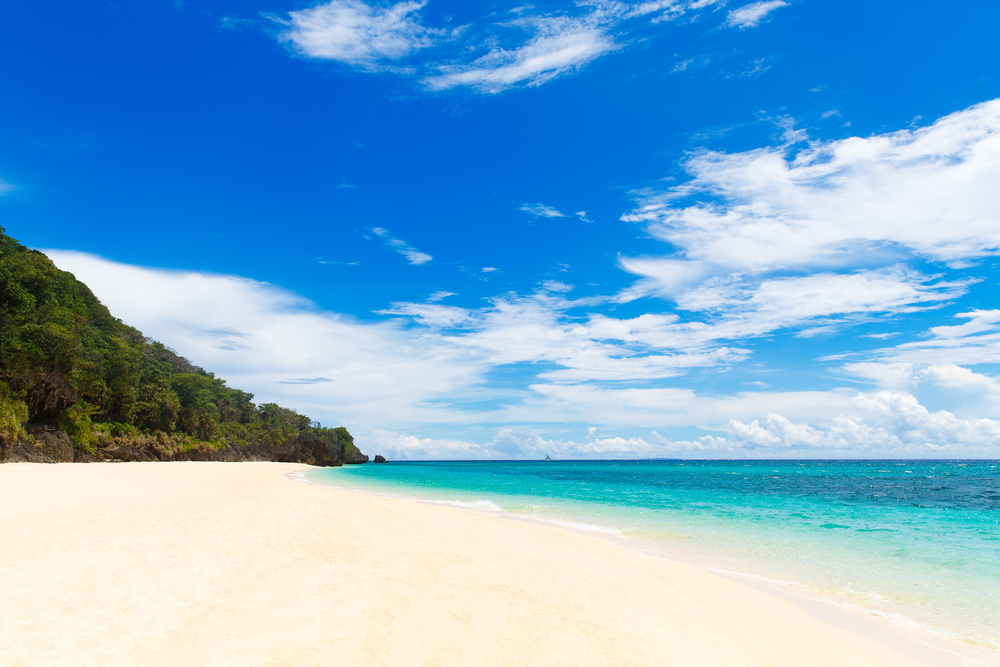 Beautiful,Landscape,Of,Tropical,Beach,On,Boracay,Island,,Philippines.,Sailboat