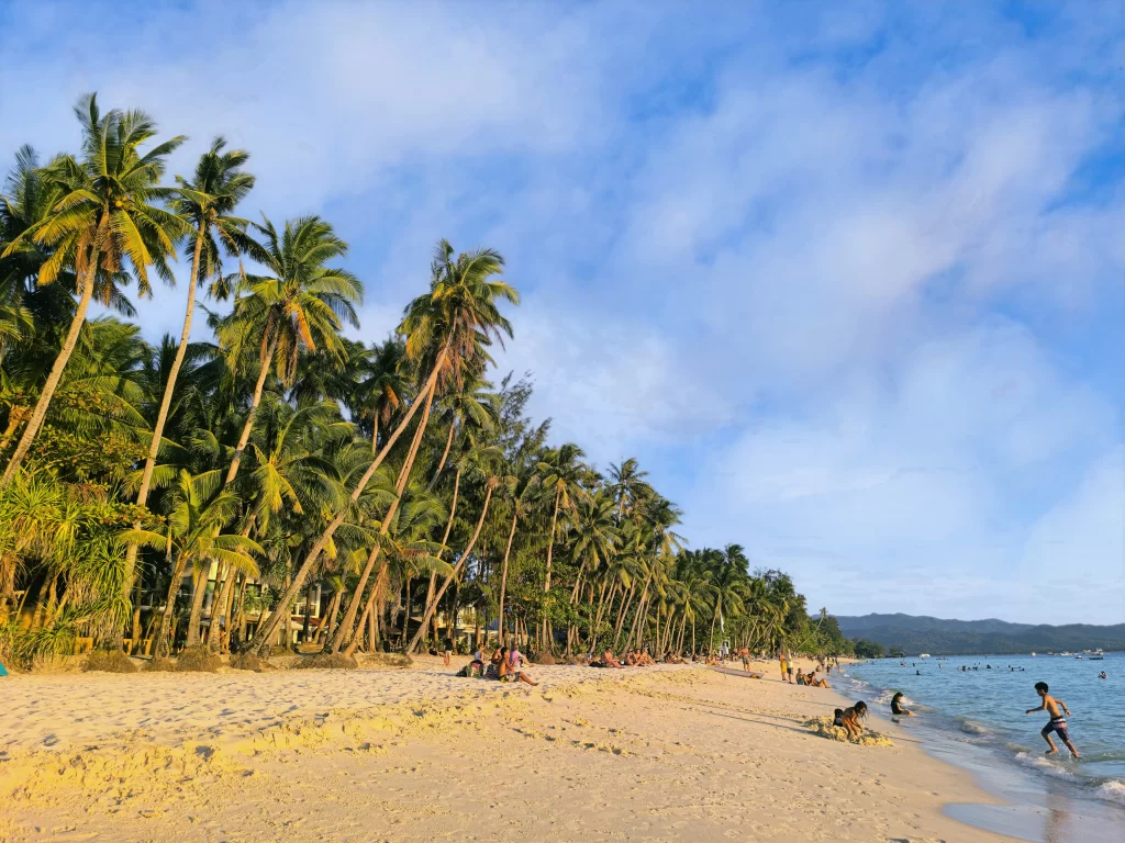 Front beach at Angol Boracay