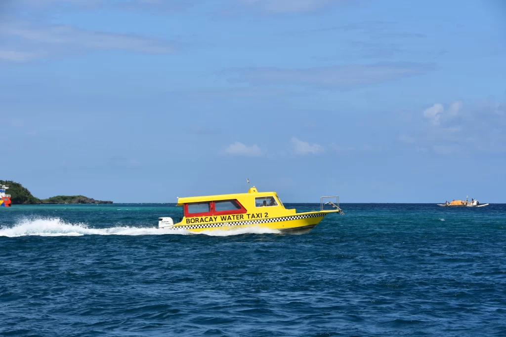 Speedboat transfer from Caticlan to Boracay