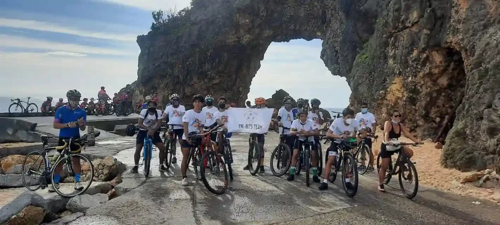 Cyclists Visits Keyhole Boracay